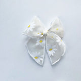 White Daisies Flocked Elle Bow